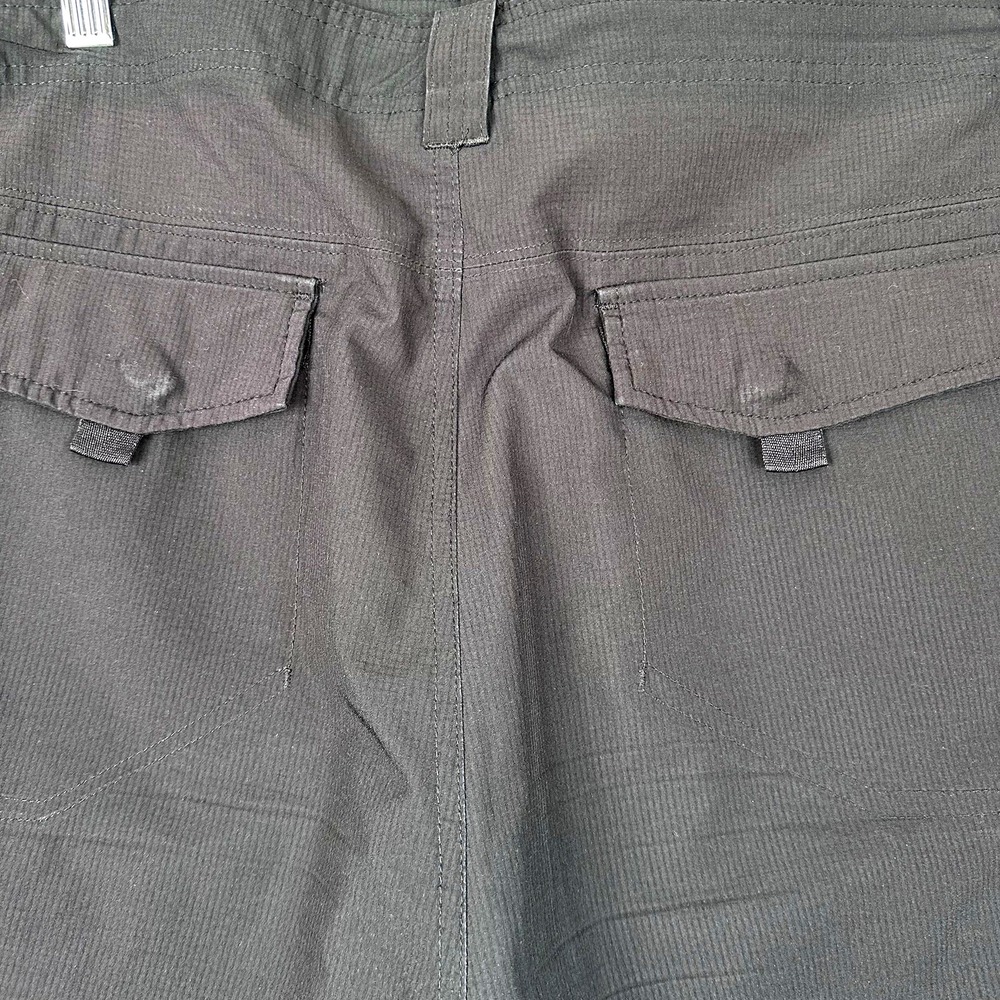 Gerry Men's Ripstop Cargo Shorts Gray Polyester Spandex Button Pockets Logo S 40